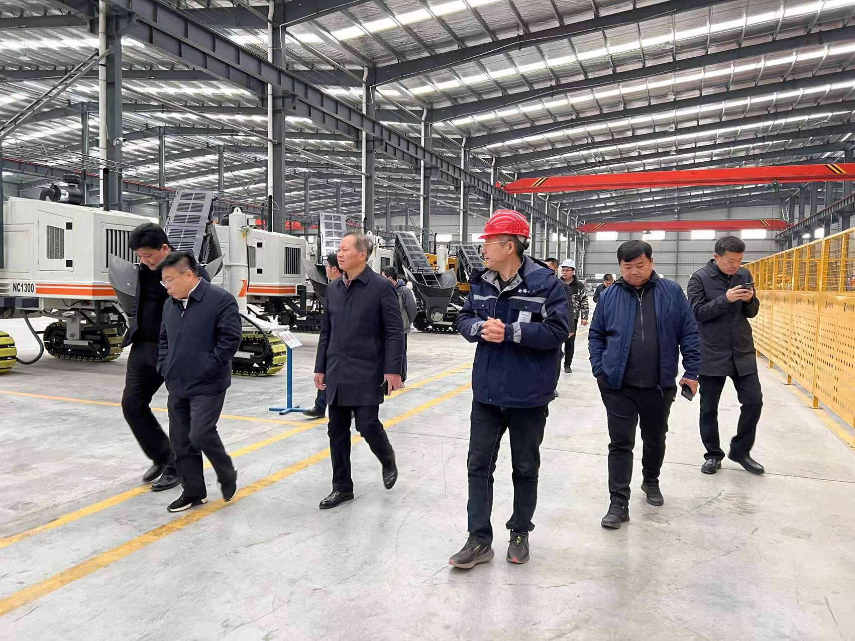 熱烈歡迎徐州市委市政府、淮海國際港務區、柳新鎮一行領導來我司參觀考察工作